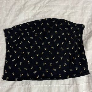 American Eagle Black floral print Tube top. Size: L